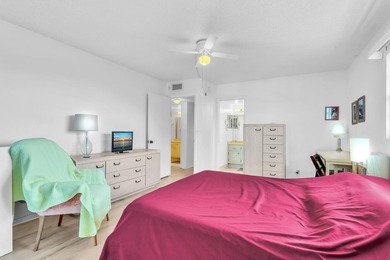 Discover comfortable living in this thoughtfully appointed - photo 18