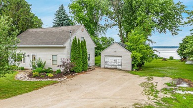 Escape to your own waterfront retreat on beautiful Lake - photo 29