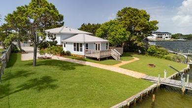 Here is the unicorn waterfront property you've been looking for! - photo 46
