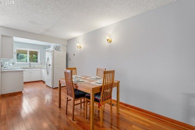 Spring is just around the corner, and this Hayden Bay townhouse