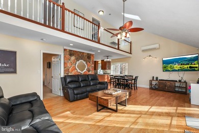 Welcome home to Lake Anna and Dukes Plantation! This stunning - photo 13