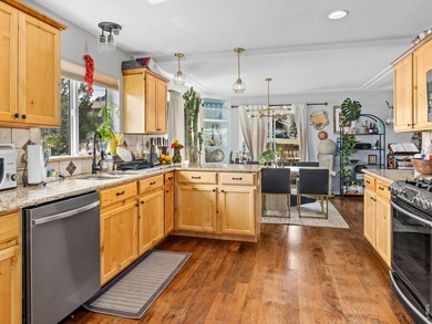Beautifully updated ranch-style home in Estes Park, Colorado - photo 14