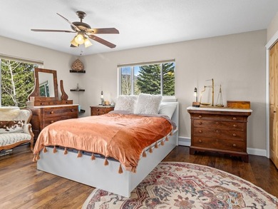 Beautifully updated ranch-style home in Estes Park, Colorado - photo 15