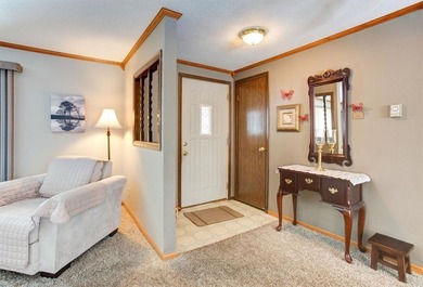 Charming 3-bedroom ranch just two blocks from Lake Pepin, with - photo 15