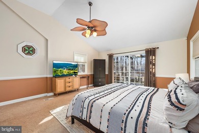 Welcome home to Lake Anna and Dukes Plantation! This stunning - photo 17