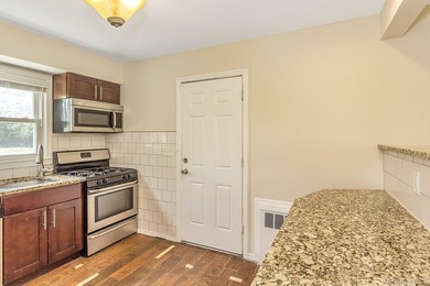 Sprawling & Spectacular 5 Bedroom Home Offering 4 Full Baths - photo 22