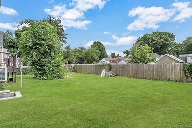 Sprawling & Spectacular 5 Bedroom Home Offering 4 Full Baths - photo 29