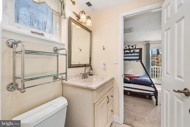 Welcome home to Lake Anna and Dukes Plantation! This stunning - photo 30