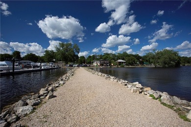 Charming 3-bedroom ranch just two blocks from Lake Pepin, with - photo 36
