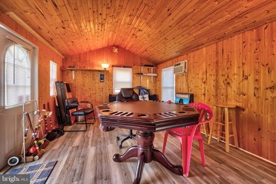 Welcome home to Lake Anna and Dukes Plantation! This stunning - photo 36