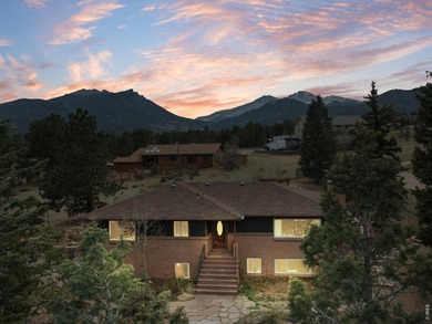 Beautifully updated ranch-style home in Estes Park, Colorado - photo 38