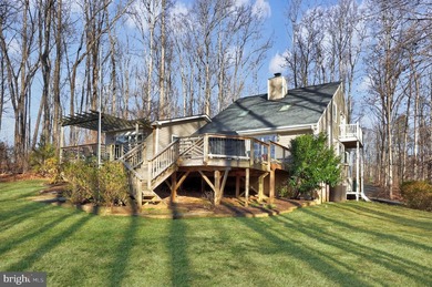 Welcome home to Lake Anna and Dukes Plantation! This stunning - photo 38