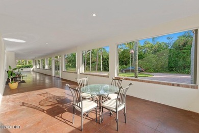 Welcome to your own private estate, where luxury, tranquility - photo 40