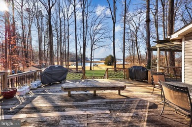 Welcome home to Lake Anna and Dukes Plantation! This stunning - photo 41
