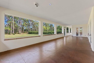 Welcome to your own private estate, where luxury, tranquility - photo 45
