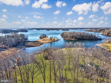 Welcome home to Lake Anna and Dukes Plantation! This stunning - photo 45