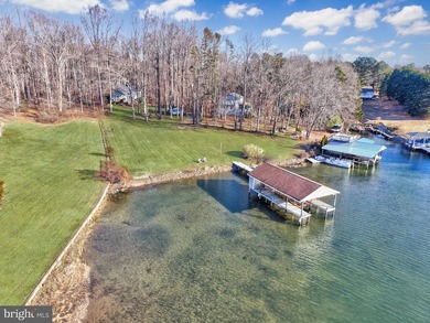 Welcome home to Lake Anna and Dukes Plantation! This stunning - photo 48