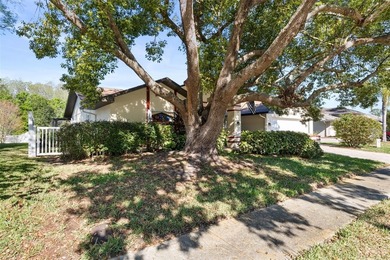Welcome to your private waterfront retreat in the highly - photo 3