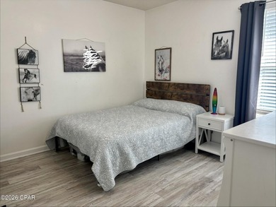 Great investment opportunity! Discover the perfect blend of - photo 10