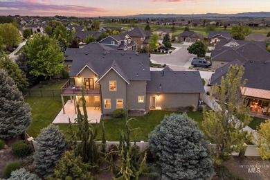 Welcome home to this exceptional residence, thoughtfully crafted - photo 3