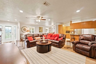 MOTIVATED SELLER!! Bring all offers!! Welcome to this elegantly - photo 7