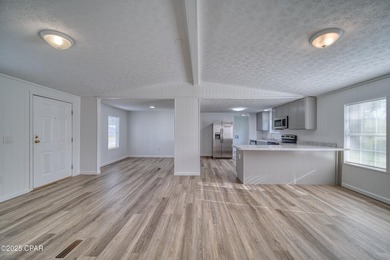 This beautifully renovated 3-bedroom, 2-bathroom home is packed - photo 8