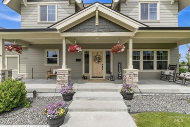 Welcome home to this exceptional residence, thoughtfully crafted - photo 8