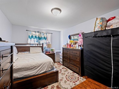 Welcome to this home 3/4/2 immaculate, clean move in condition - photo 3