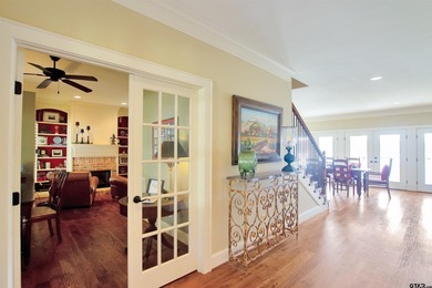 This stunning 4-bedroom, custom built 3408 sq ft lake front home - photo 11