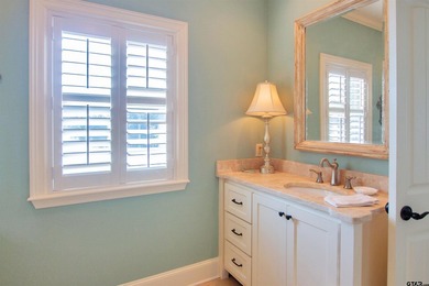 This stunning 4-bedroom, custom built 3408 sq ft lake front home - photo 15