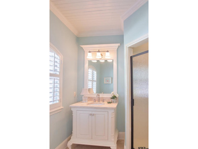This stunning 4-bedroom, custom built 3408 sq ft lake front home - photo 22
