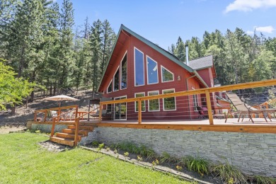 Lost Creek Lake Home For Sale in Trail Oregon