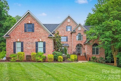 Experience luxury living in the highly sought-after Firethorne - photo 2