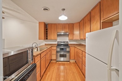 This one checks all the boxes, one level living, move-in ready - photo 11