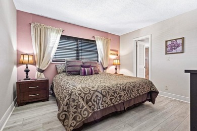Charming 2-bedroom, 2-bath condo Sold fully furnished! Brand new - photo 17