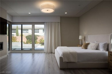 Gorgeous home in The Ridges with main-level primary suite. This - photo 23