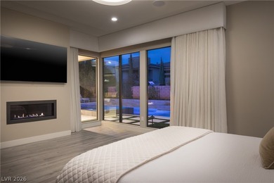 Gorgeous home in The Ridges with main-level primary suite. This - photo 25