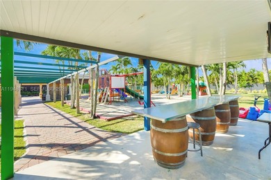 Rare turnkey income producing estate in The Redlands offering a - photo 30