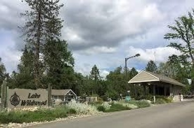 Lake Lot For Sale in Varna, Illinois