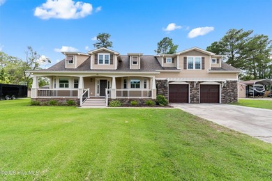 Welcome home to this beautifully maintained, 3,000+sf, 3-bedroom - photo 3