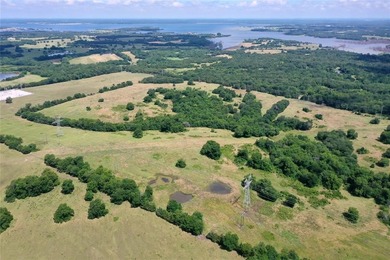 (private lake, pond, creek) Acreage For Sale in Honey Grove Texas