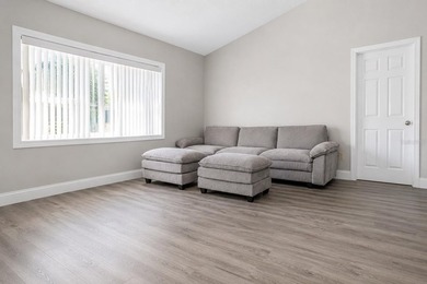Beautifully renovated and move-in ready, this spacious 3-bedroom - photo 12