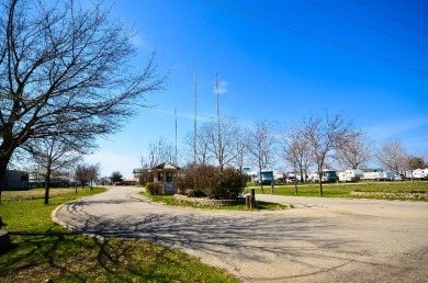 Waterfront RV Lot w/private dock & Awning! - photo 29