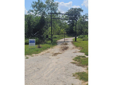 Charming 19-Acre Retreat with Pond, Wildlife & Workshop Escape - photo 18