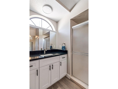 Beautifully renovated and move-in ready, this spacious 3-bedroom - photo 23