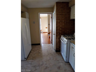 Investor opportunity in the heart of Euclid! This - photo 27