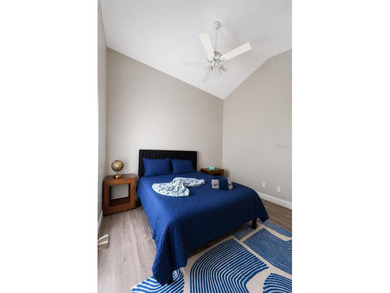 Beautifully renovated and move-in ready, this spacious 3-bedroom - photo 28