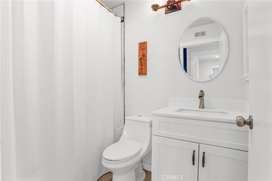 Welcome to this beautifully upgraded 3-bedroom, 2.5-bathroom - photo 28