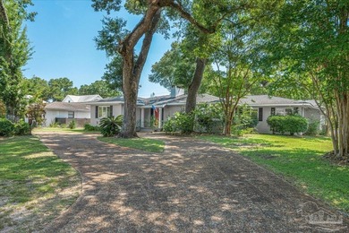 Welcome to this beautifully maintained 4-bedroom, 3-bath - photo 3
