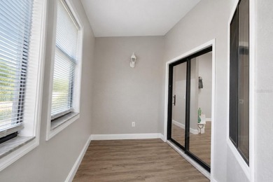 Beautifully renovated and move-in ready, this spacious 3-bedroom - photo 36